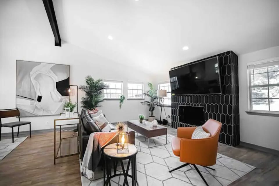 🏡New|Modern, Family, Traveler Home in Dallas 💕 House in Farmers Branch