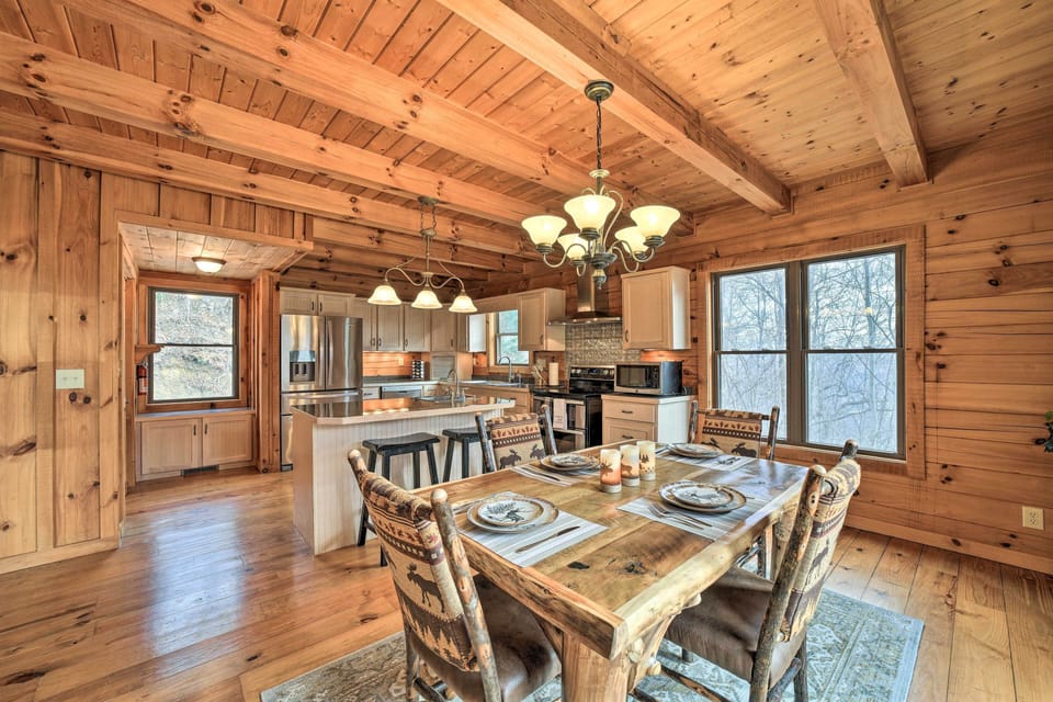 Dining Area | Fully Equipped Kitchen