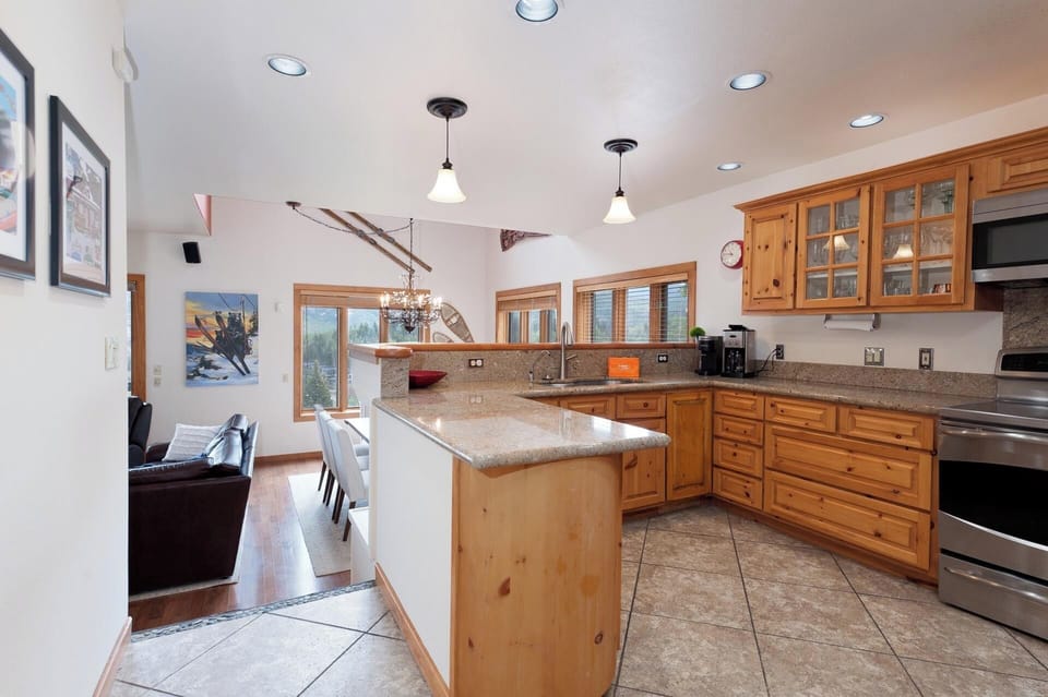 Fully Stocked Kitchen