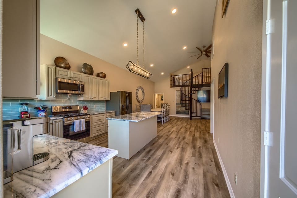 Entryway view.
