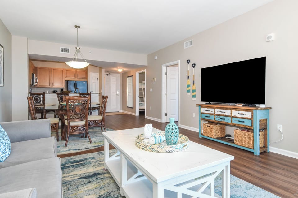 The Palms of Destin 11105 - Living Area with TV