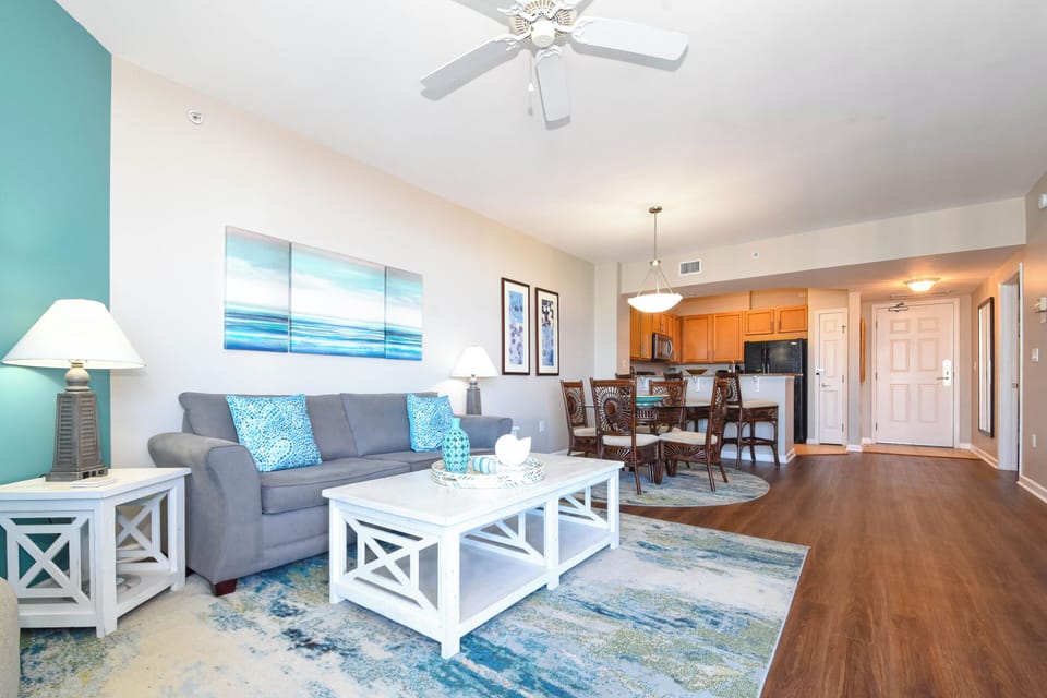 The Palms of Destin 11105 - Living Area