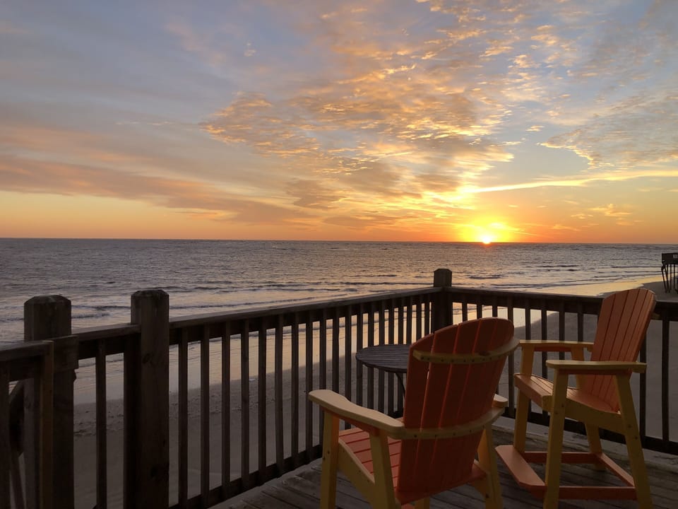 The sunrise views make you want to get up early to enjoy your day!