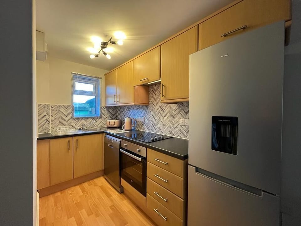 Full kitchen 