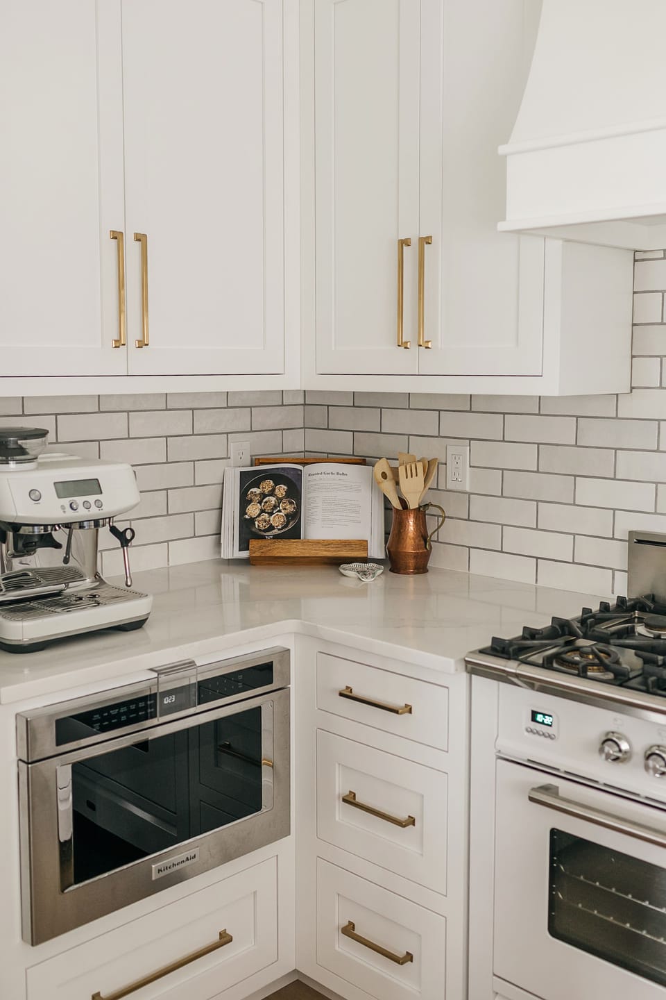 Make yourself a latte using our Breville Barista Pro and Cabin Coffee espresso!