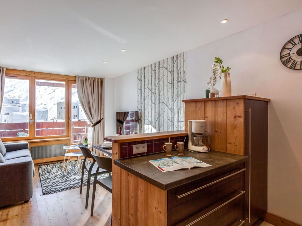 Cabinetry, Furniture, Property, Table, Drawer, Chair, Chest Of Drawers, Wood, Window, Interior Design