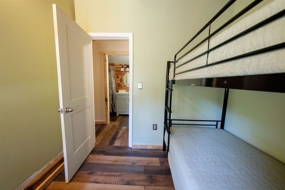 Bedroom with Bunkbed