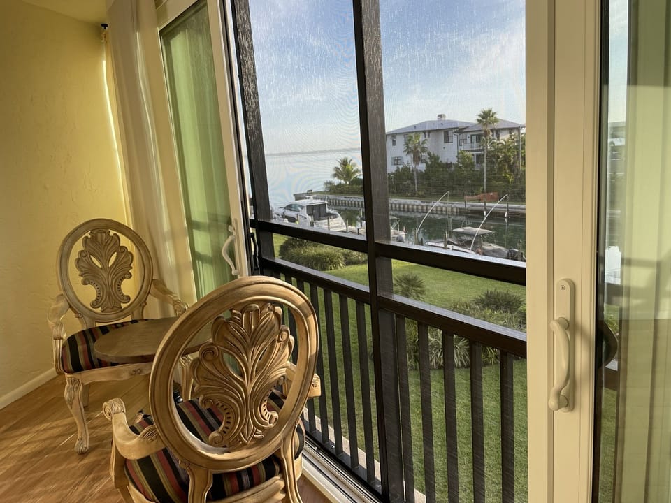 This is the spot to take in your morning coffee and evening cocktail!!!