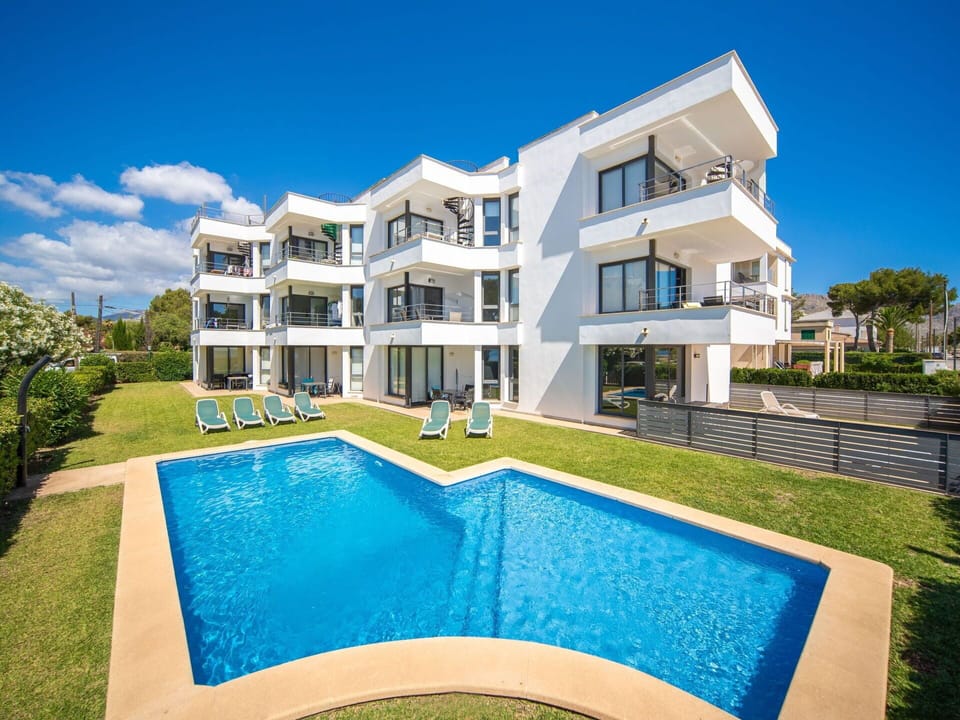 Sky, Building, Property, Water, Plant, Azure, Swimming Pool, Cloud, Tree, Window