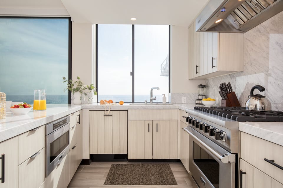 Chef's kitchen.