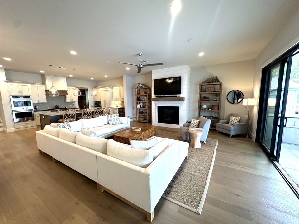 Living Room (5)
