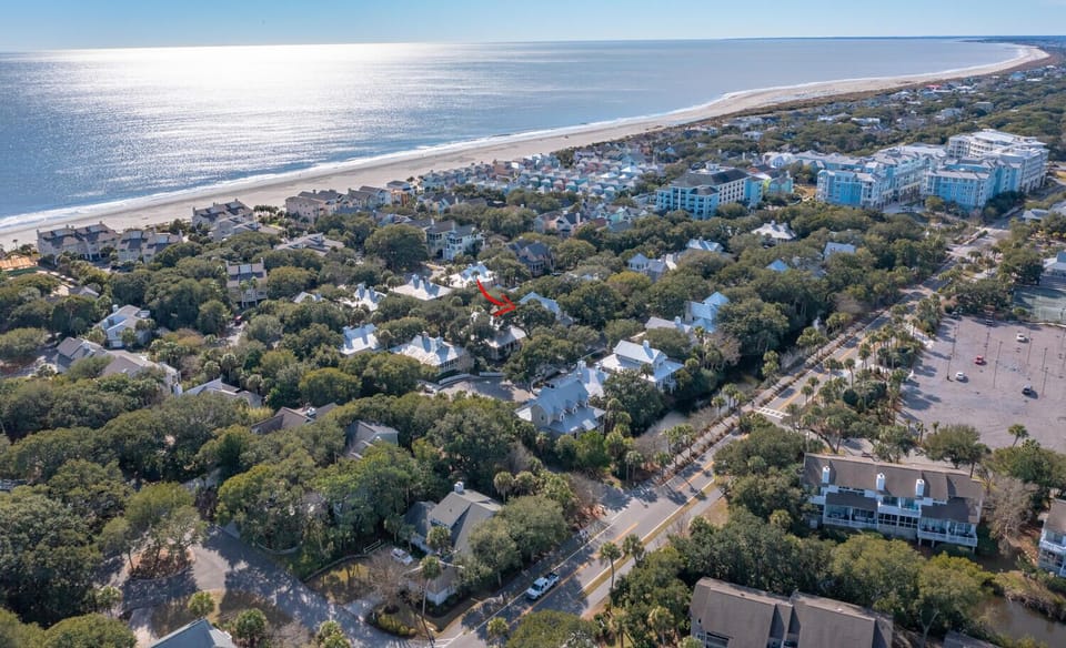 Aerial View to the Beach!