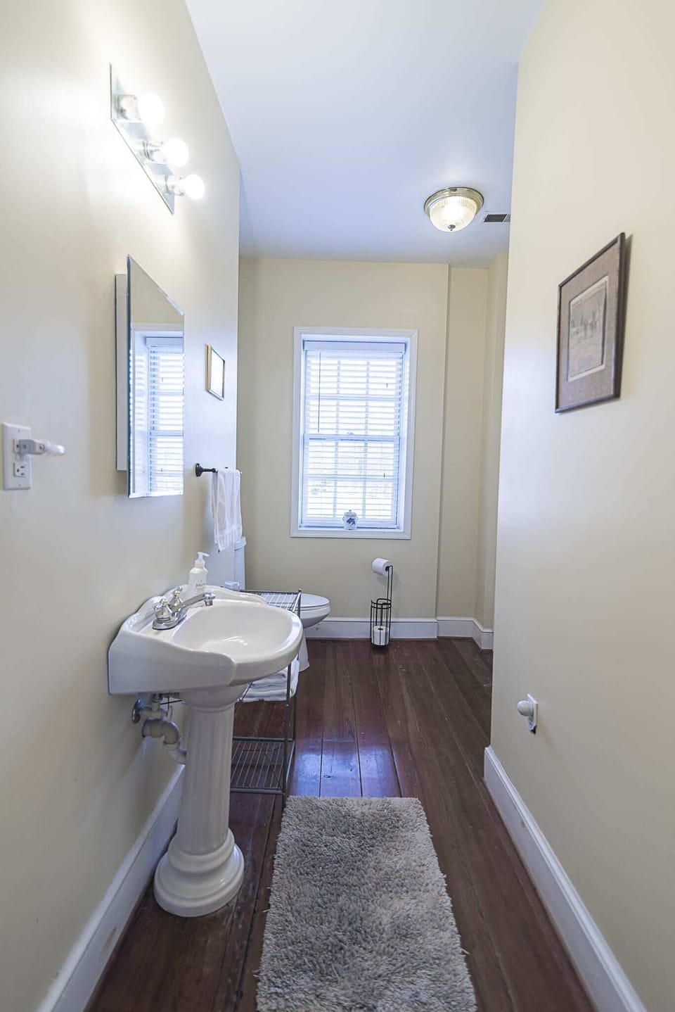 Spacious Bathroom
