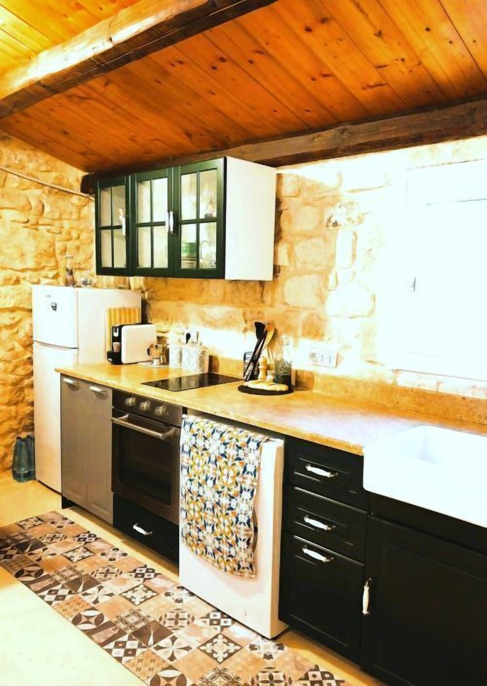 Full kitchen granite countertop cabinets coffee washing mashine