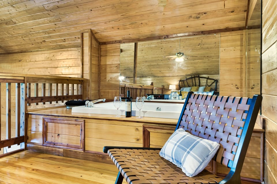 jacuzzi tub in loft