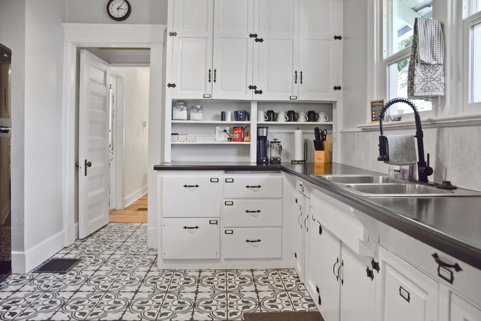 Vintage Kitchen