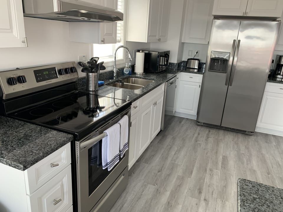 Large fully stocked kitchen 