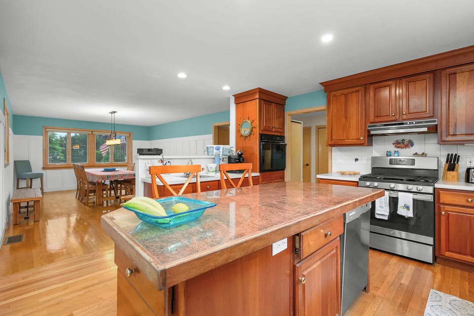 Kitchen with Counter Seating
