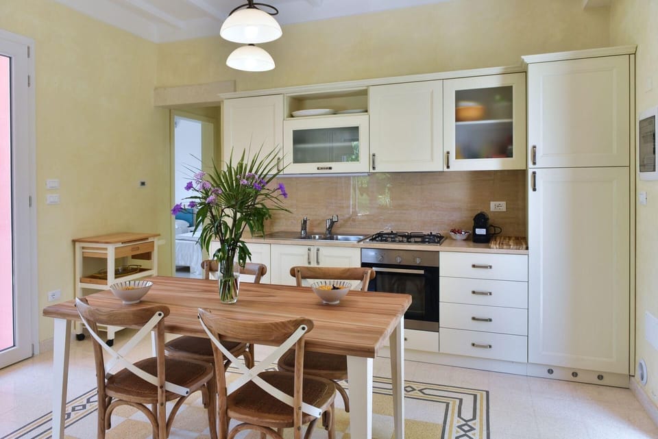 Kitchen area
