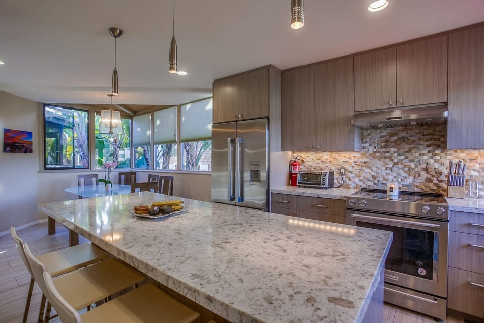 You will love cooking in this beautiful kitchen.