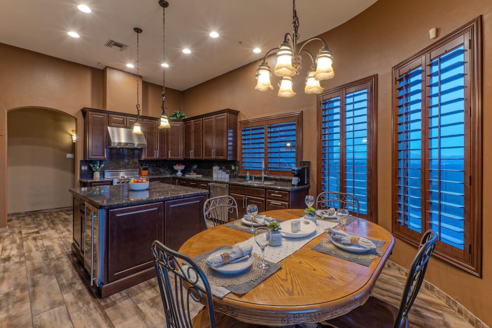 A breakfast nook with extraordinary views is perfect for sipping coffee or playing board games.