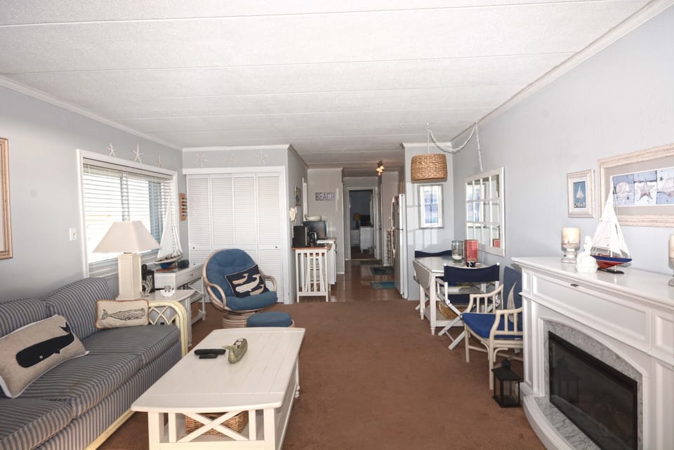 LIVING-AREA