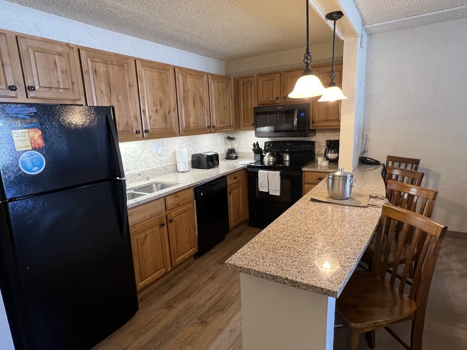 Fully equipped kitchen for cooking at home. Cleaning service 1x per week.