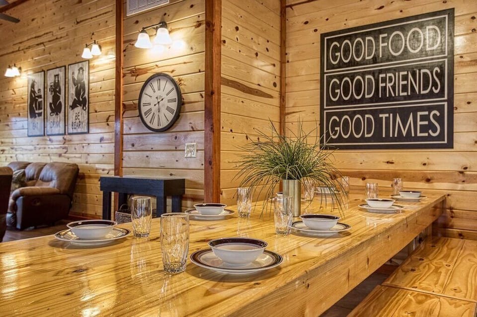 Eat, Drink and Be Beary's inviting dining table