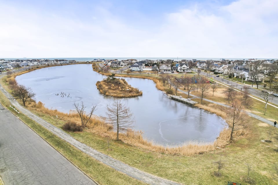 Walking trail around the lake. Beautiful in summer months, convenient year-round