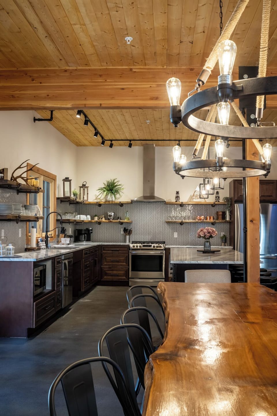 Hansel Kitchen