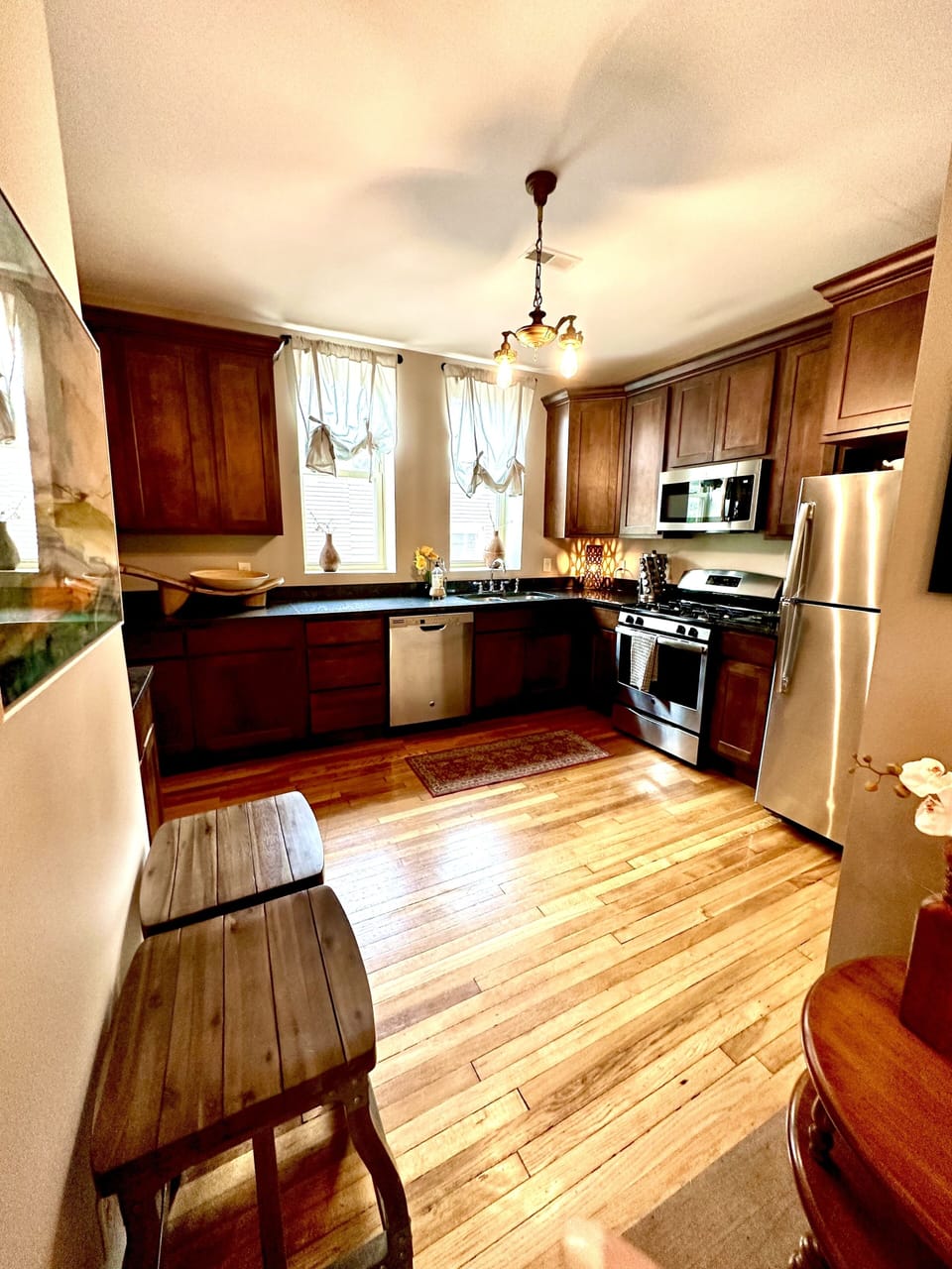 Fully equipped, modern kitchen 