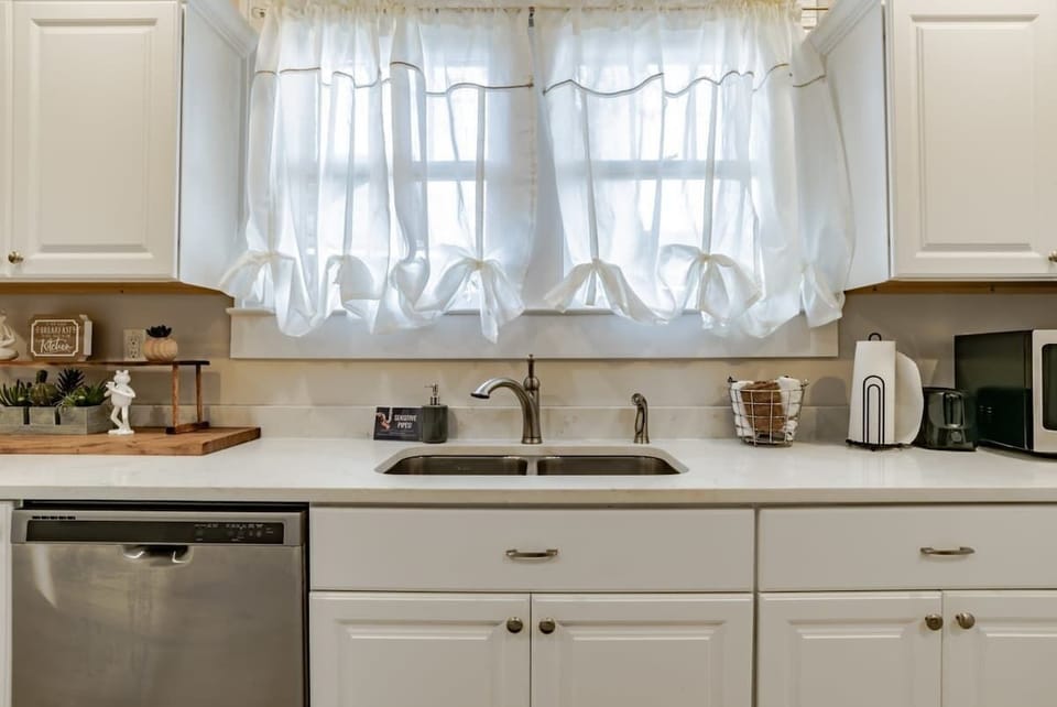 Kitchen sink