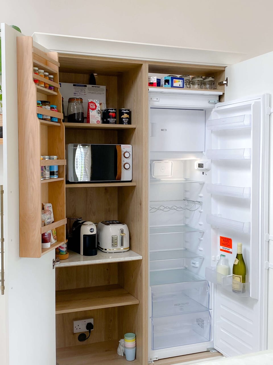 Coffee machine, microwave and full sized fridge 
