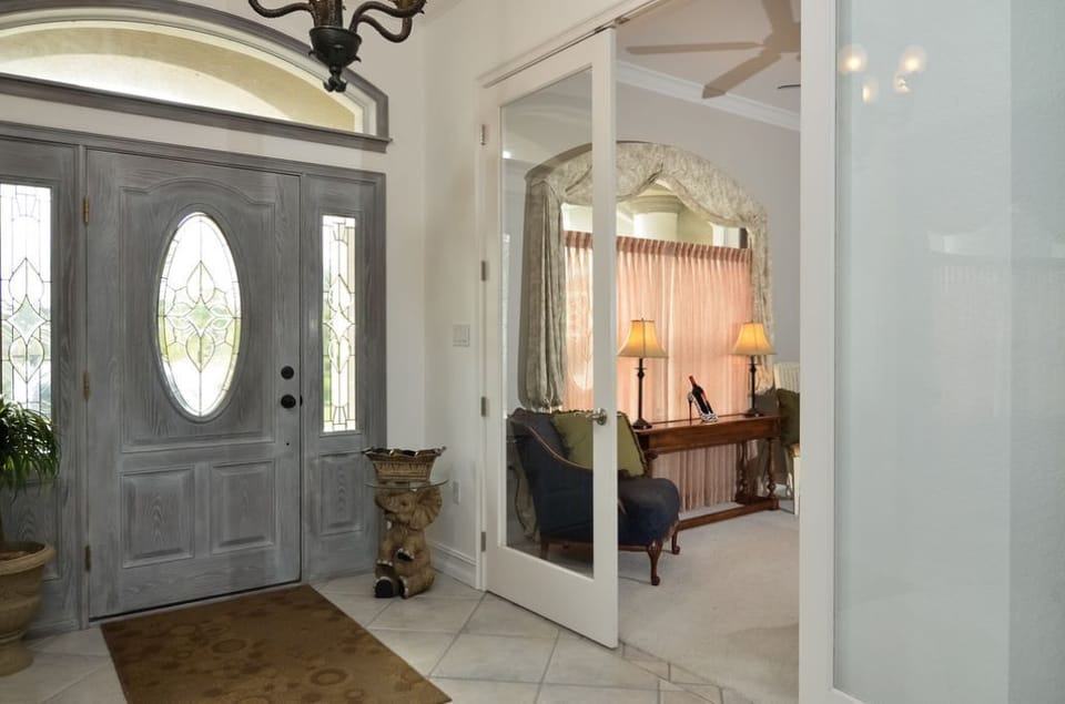 Front enterance
