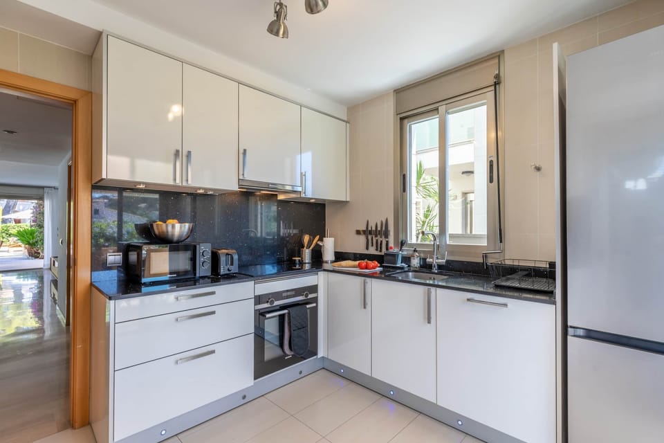 Apartment La Nau - Kitchen (2)