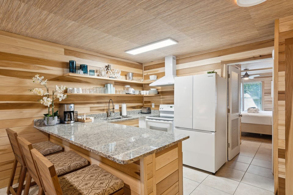 Fully stocked Kitchen