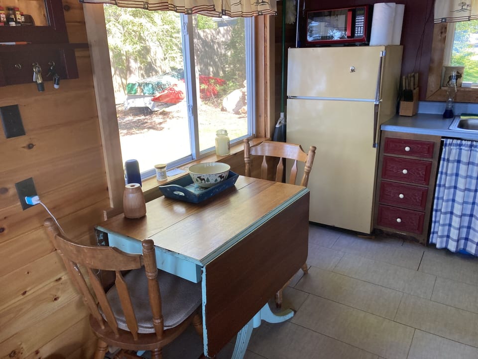 More of the kitchen 
