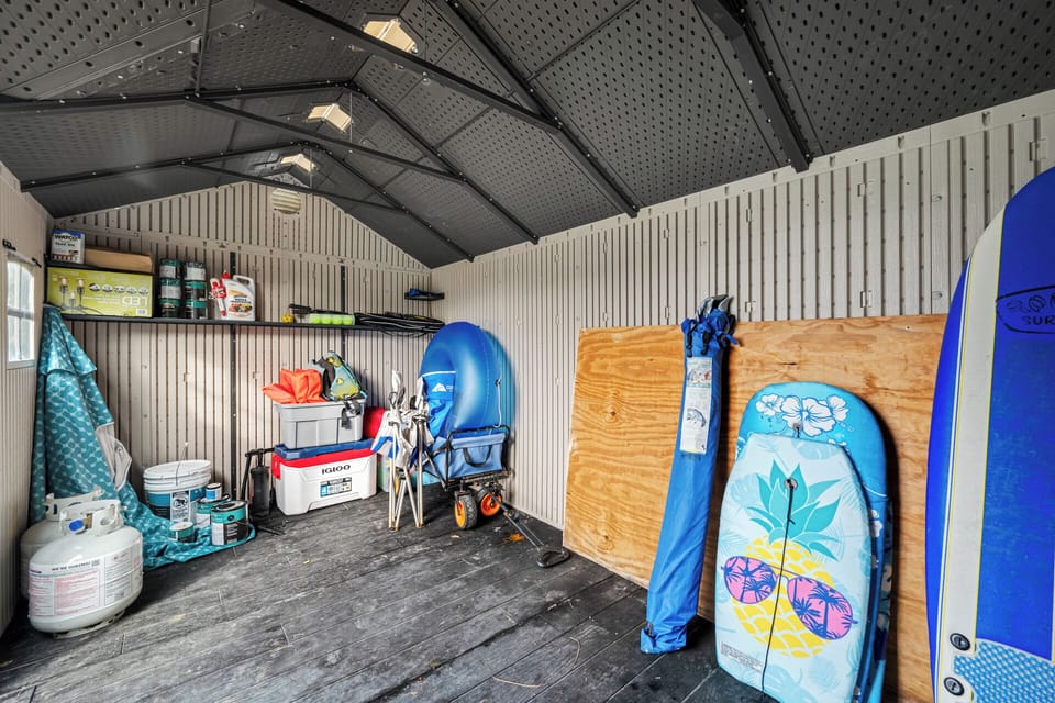 Sandy's shed filled with beach gear