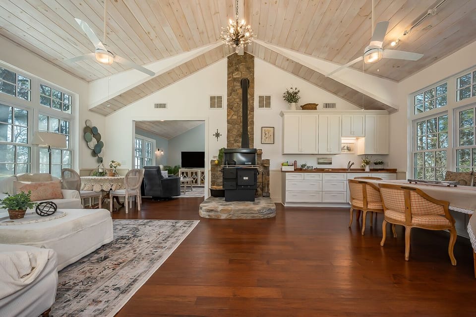 Great Room with soaring ceilings & Wood Cookstove!