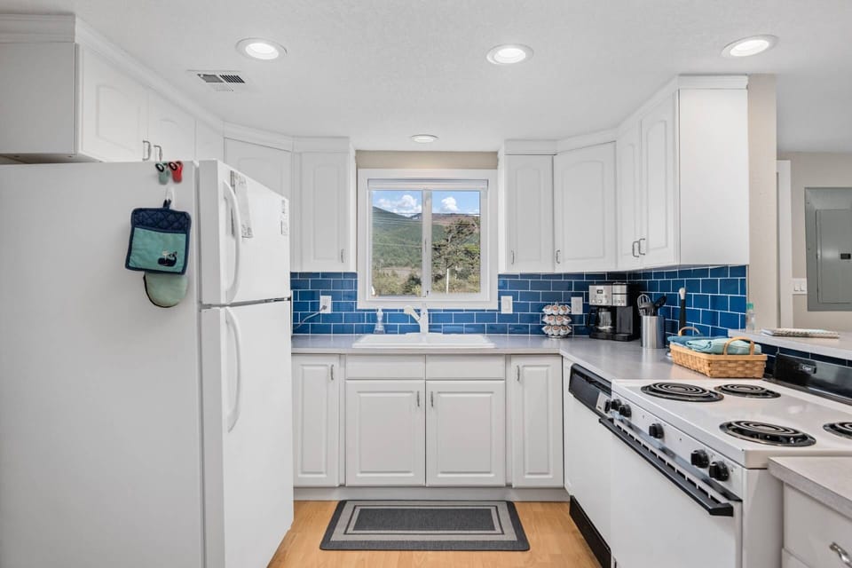 "My family stayed here for several nights, and it as the perfect home base to explore the area. Would definitely recommend this place" - Kelly