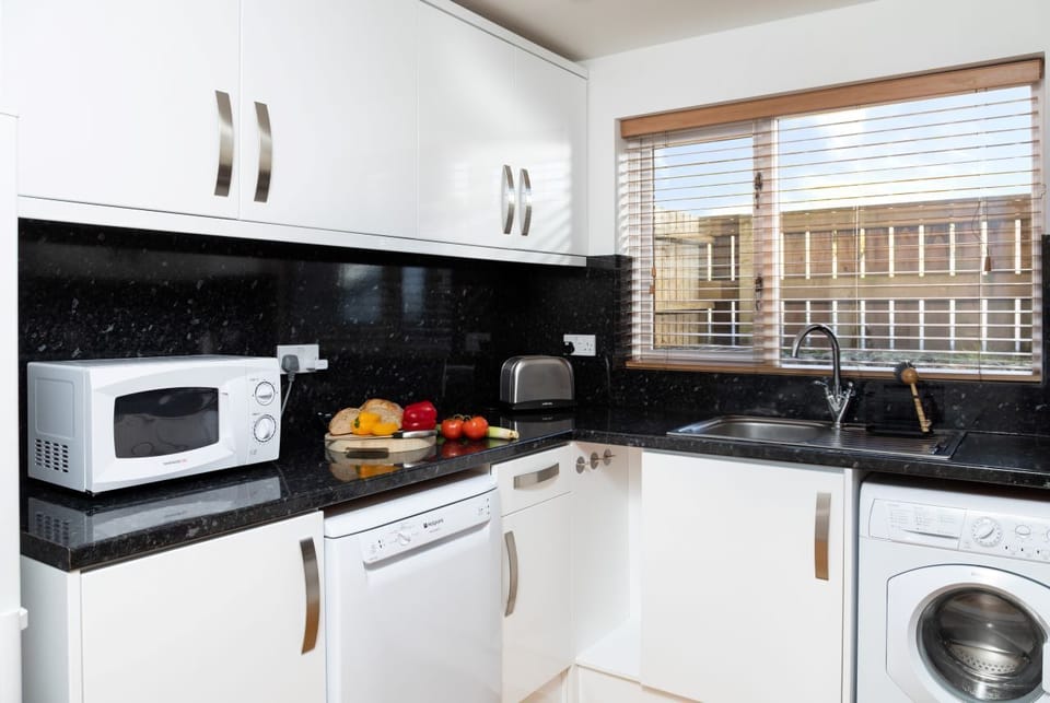 Spacious and well-equipped kitchen