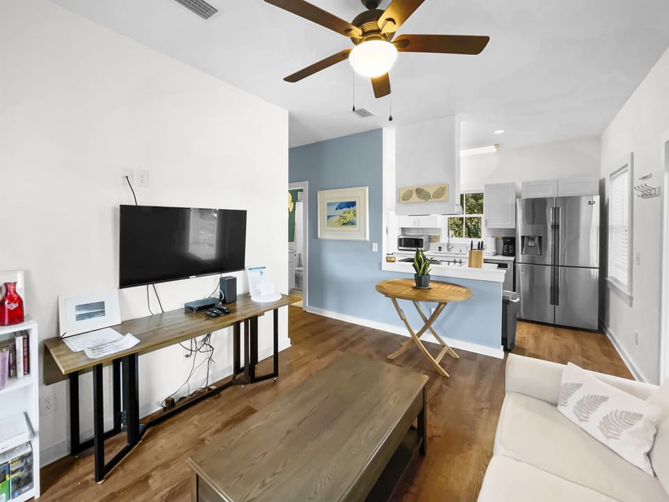 1st Floor | Living Area