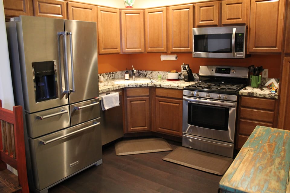 A full complete Kitchen!