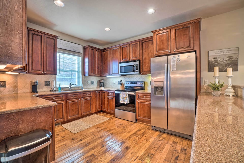 Kitchen | Fully Equipped
