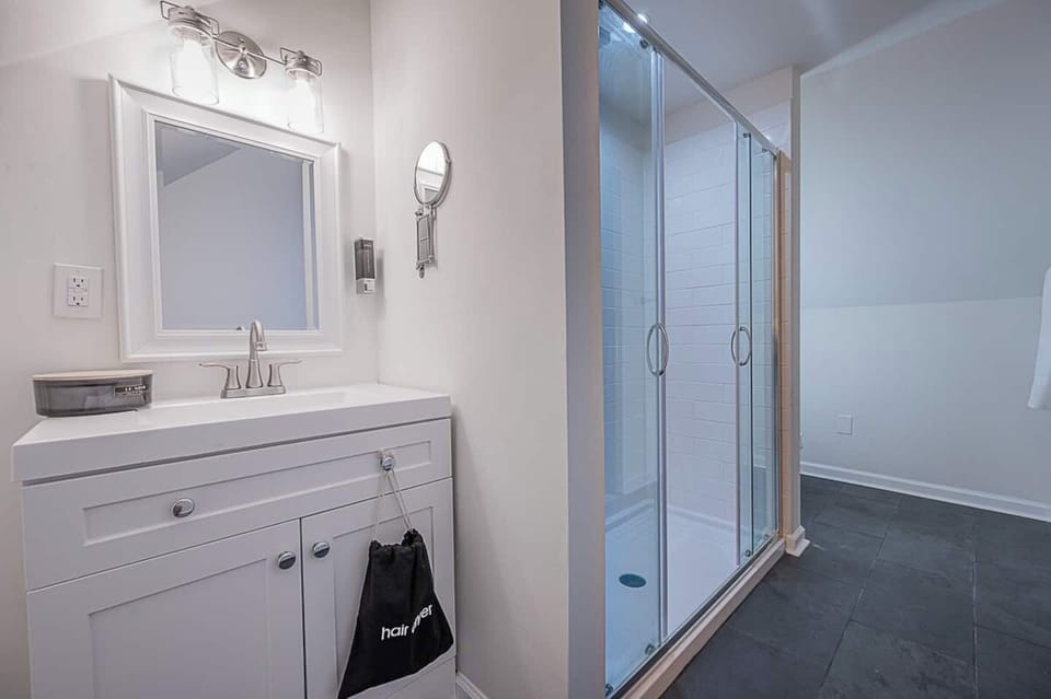 full bathroom in penthouse master suite