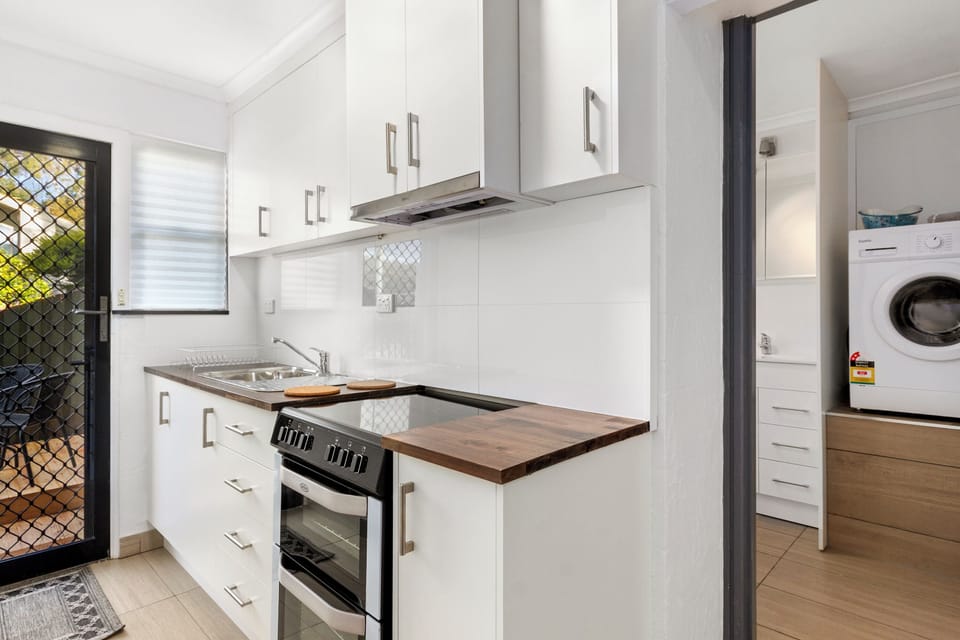 003 Open2view ID579594 2 271 Nelson Road