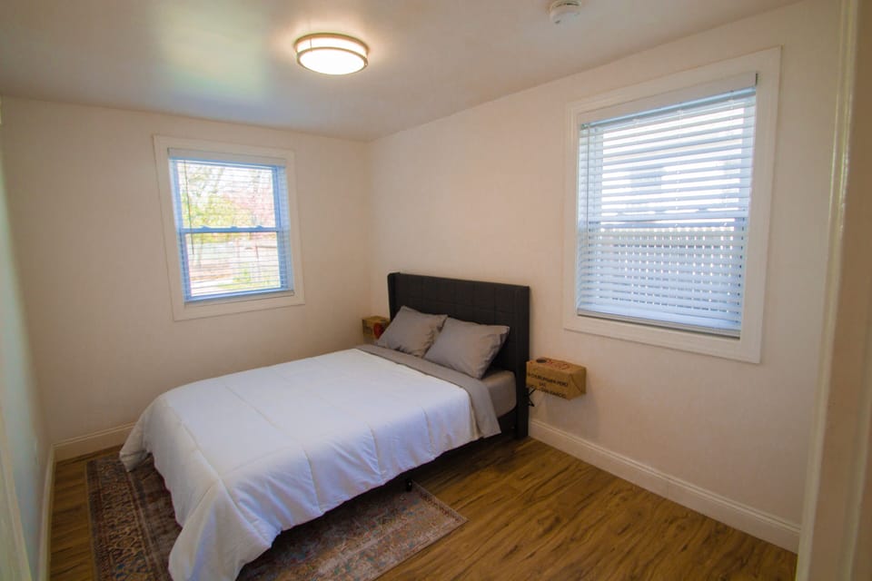 Bedroom 1/3 (1st floor): Queen memory foam mattress and 680 thread-count sheets!