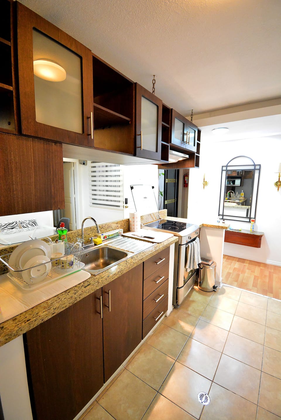 Full Kitchen!! 