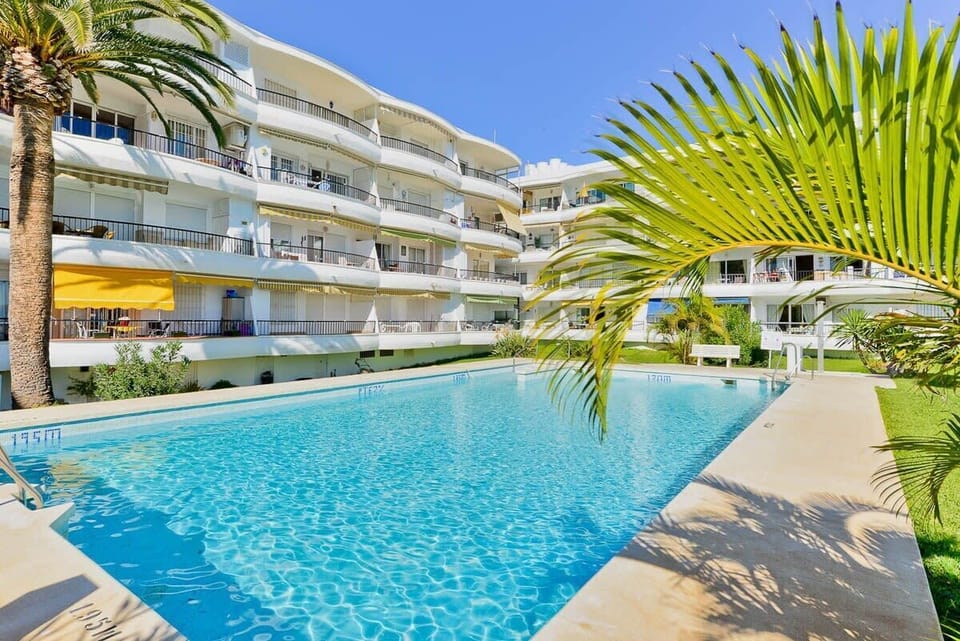 Communal pool
