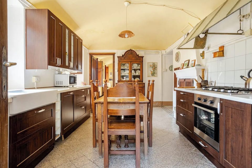 Looking south in the kitchen, just to the north of the dining room